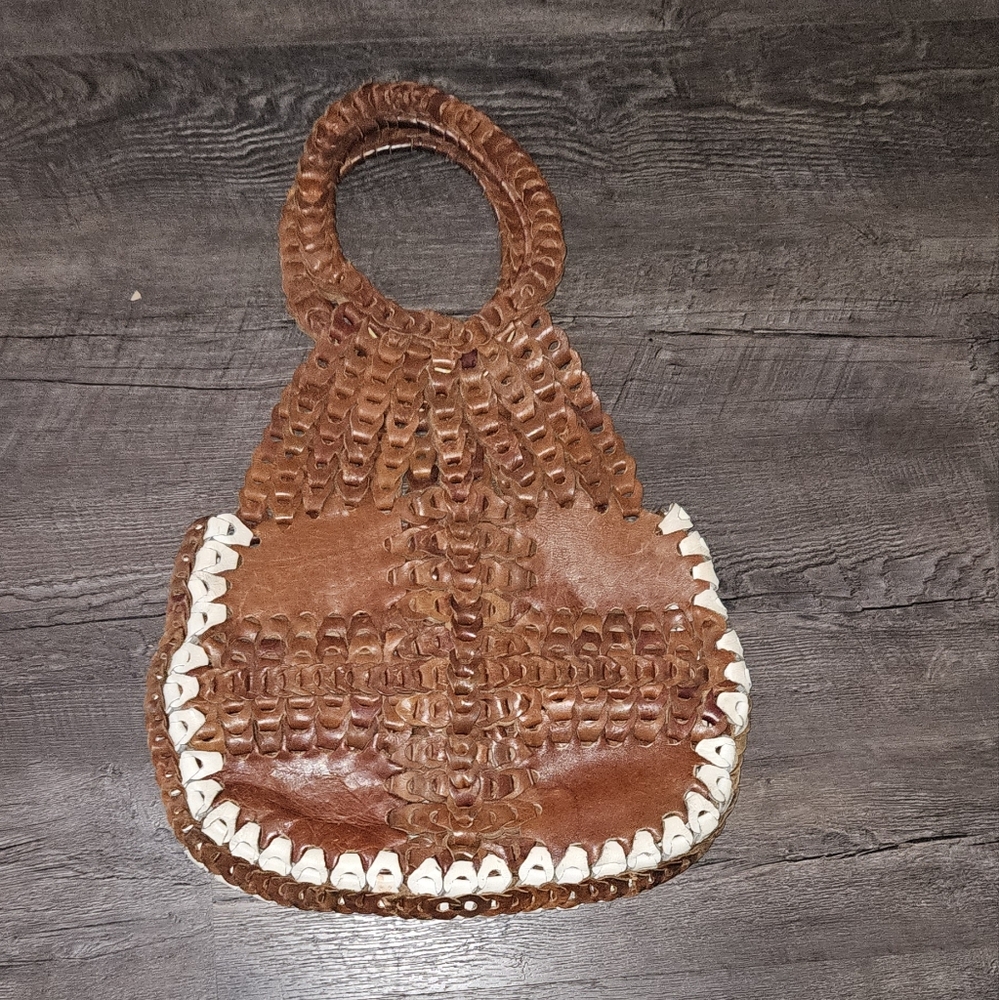 Boho- Chic Vintage leather link shoulder bag